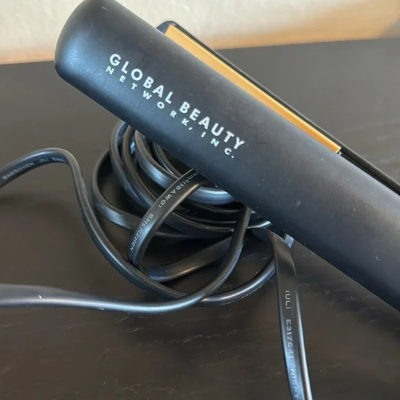 Chi Global Beauty Network Inc. Flat Iron - Picture 7 of 12